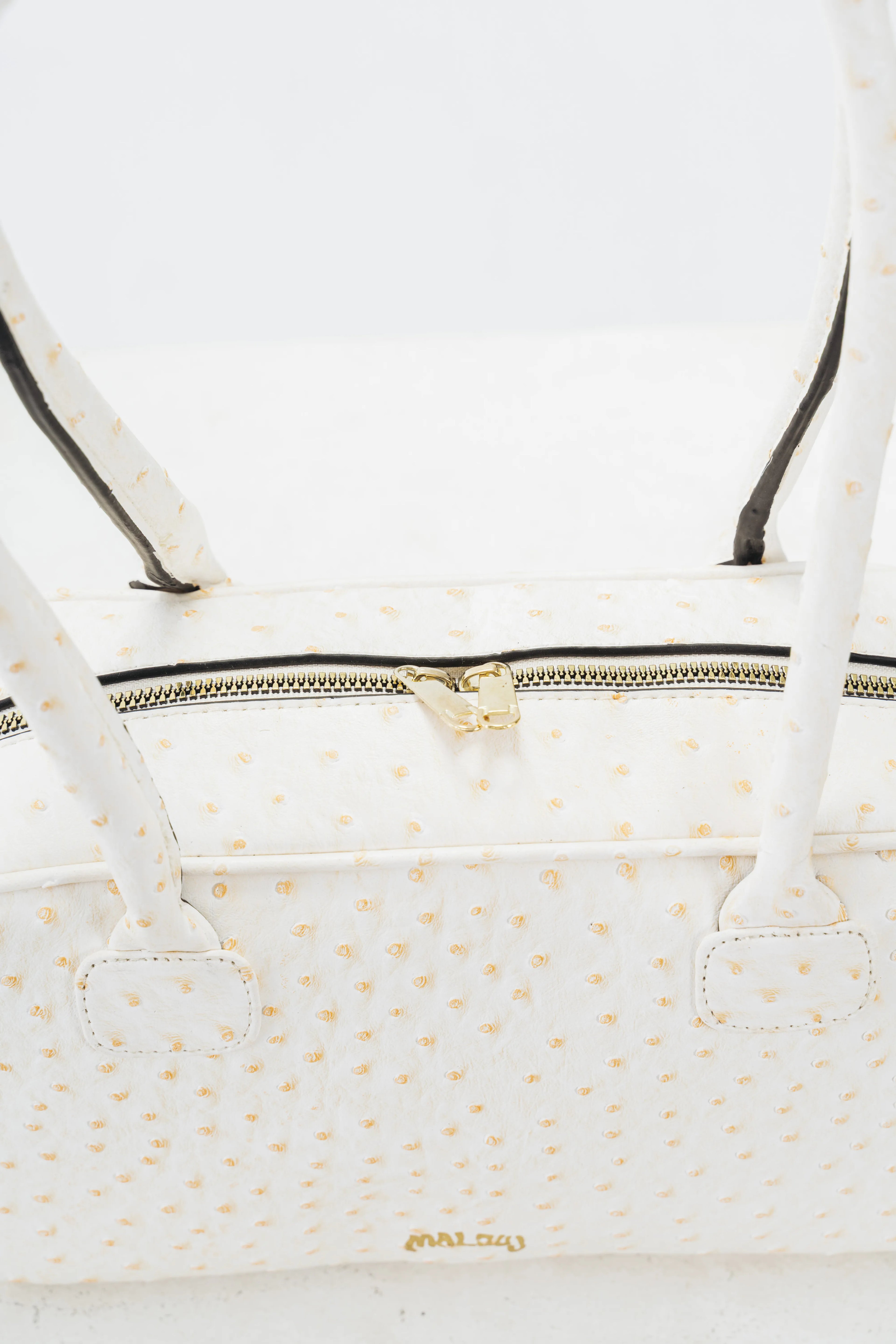Azura In Offwhite