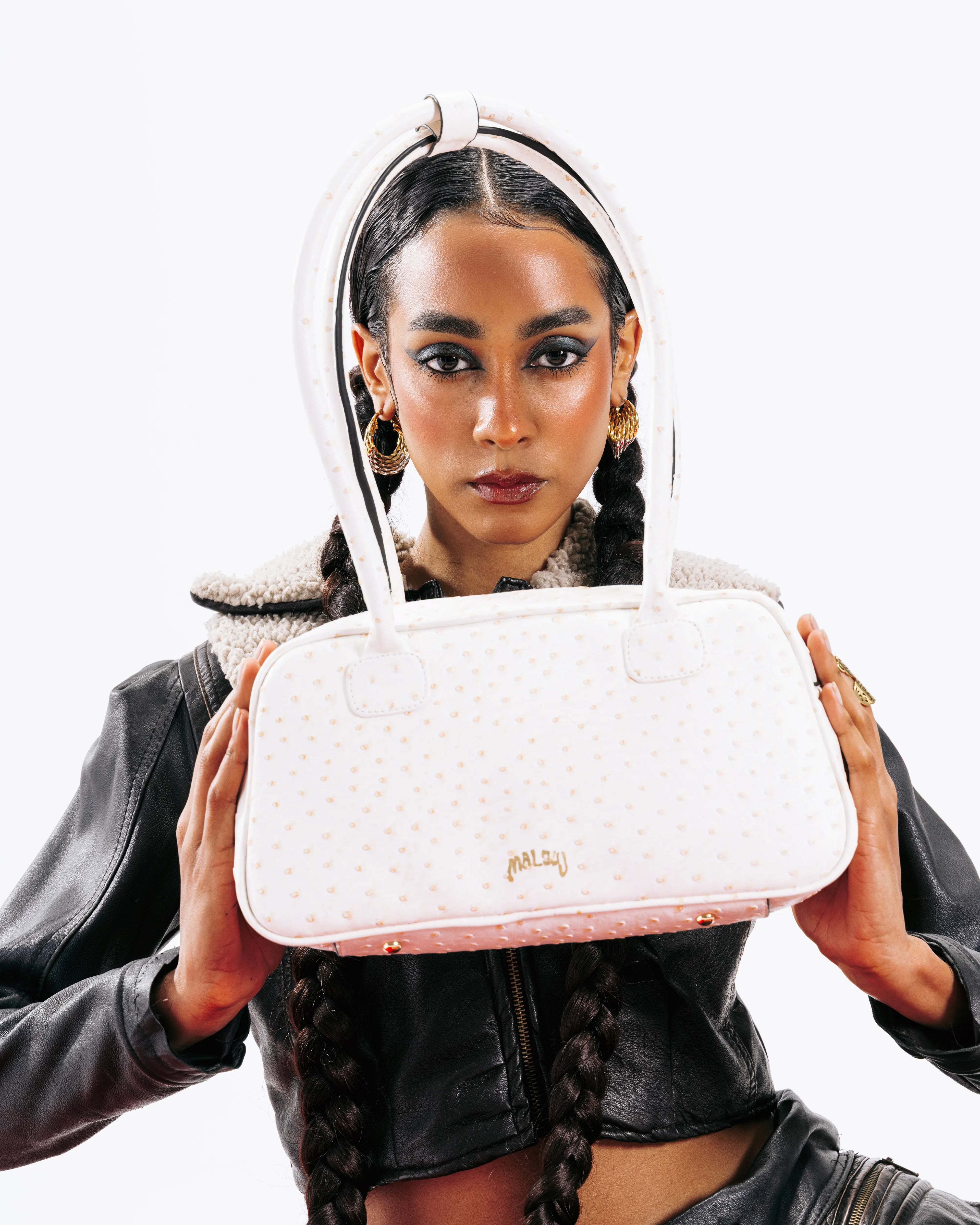 Azura In Offwhite